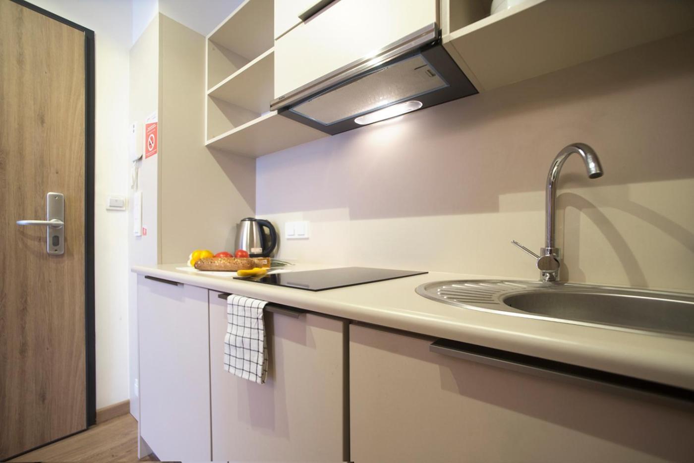 Wolska Serviced Apartments Varsóvia Quarto foto